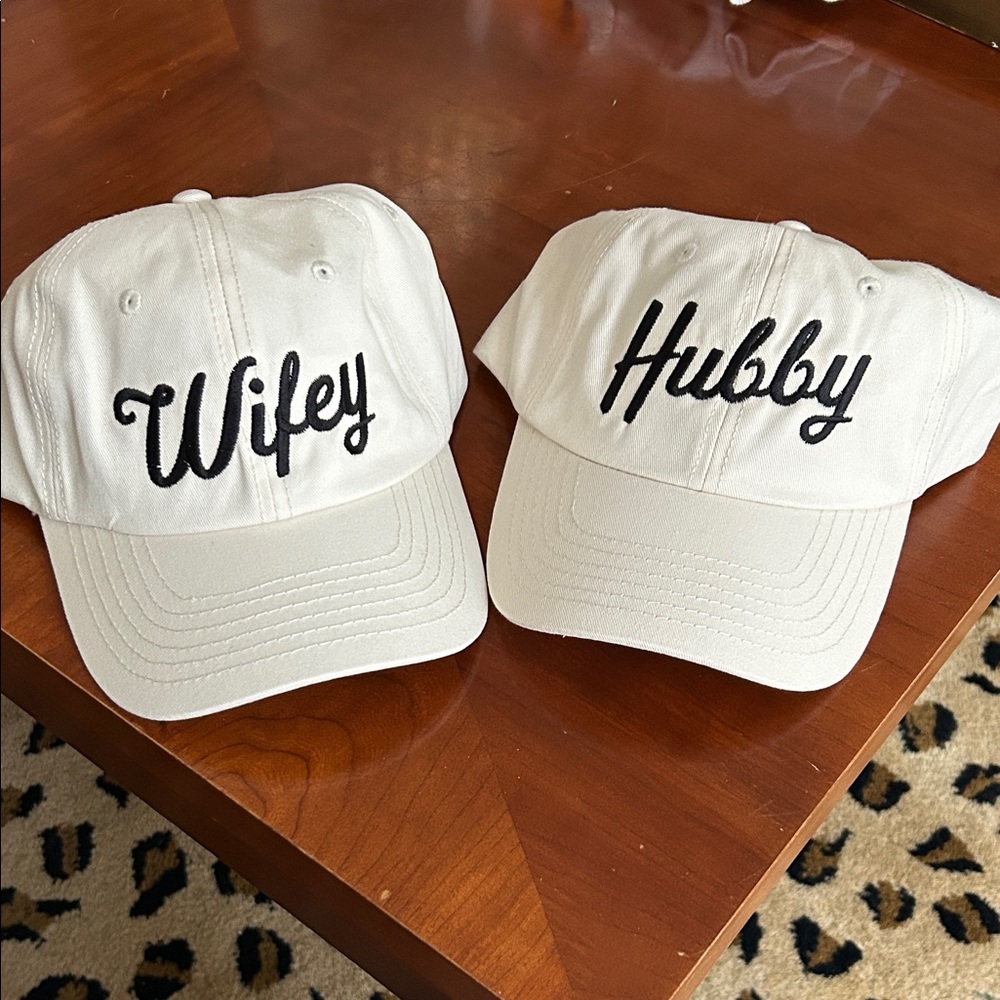 Dalix Wifey and Hubby Matching Caps NWOT